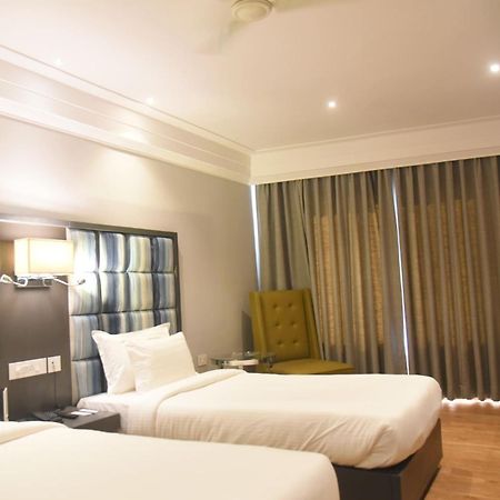 Hotel Accord Premier Raigarh Buitenkant foto