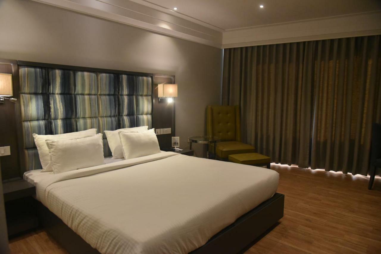 Hotel Accord Premier Raigarh Buitenkant foto