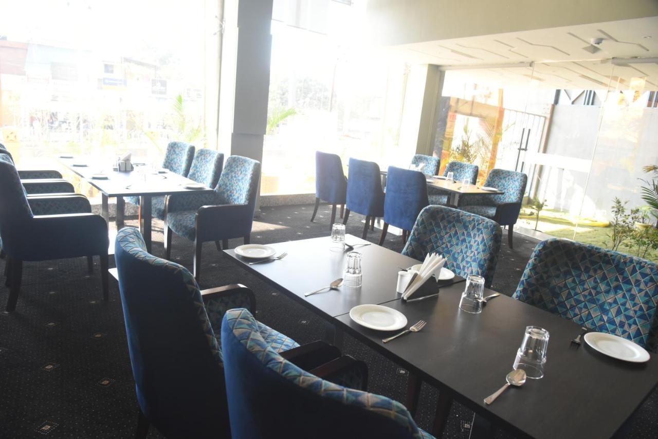 Hotel Accord Premier Raigarh Buitenkant foto