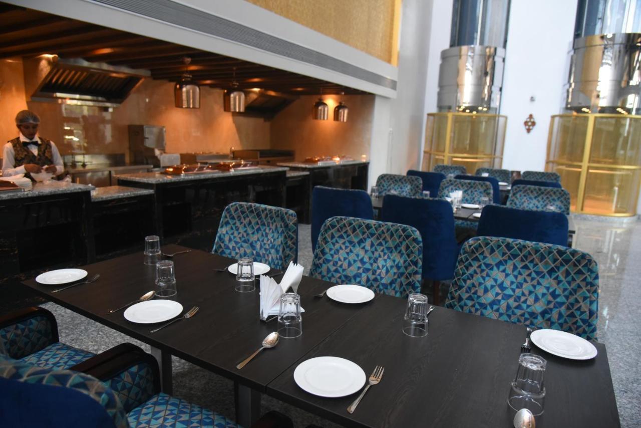 Hotel Accord Premier Raigarh Buitenkant foto